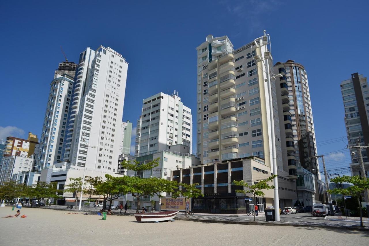 Апартаменти Frente Mar Pe Na Areia, Na Av Atlantica Балнеаріу-Камборіу Екстер'єр фото